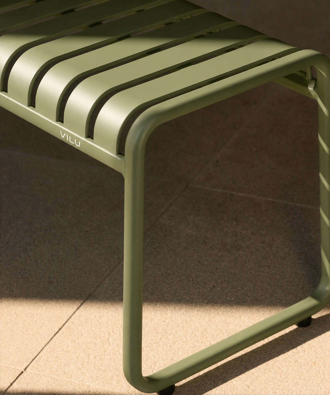 VILU aluminium outdoor bench collection for commercial and residential spaces